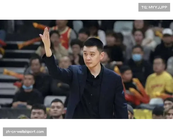 杨鸣谈辽篮优势:自我修复与自我调节能力成球队核心竞争力 杨鸣谈辽篮优势:自我修复与自我调节能力成球队核心竞争力